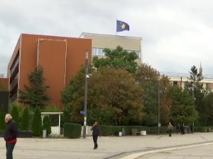 Шта нуде, а шта траже специјални изасланици док циркулишу између Београда и Приштине