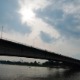 Пролазно наоблачење, понегде са слабом кишом - и даље топло до 27 степени 