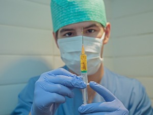 Почела вакцинација беба које су примиле физиолошки раствор уместо бесеже вакцине 