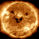 Зрачак радости или упозорење: НАСА снимила „насмејано“ Сунце
