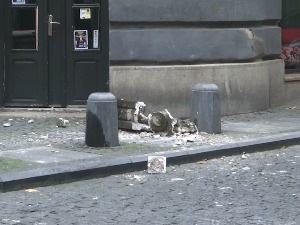 Отпао бетонски део фасаде у Грачаничкој улици у Београду