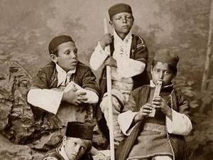 Квадратура круга-Ко су и где живе Шопи