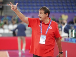 Турска против Србије са шесторицом из Евролиге