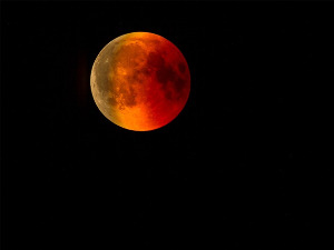 Нећемо видети помрачење, али ћемо видети „крвави“ Месец