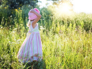 Међу световима свет