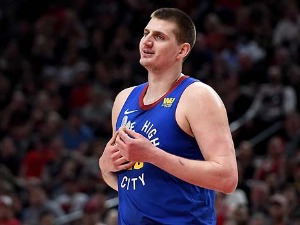Јокић у карантину, проблем за Денвер