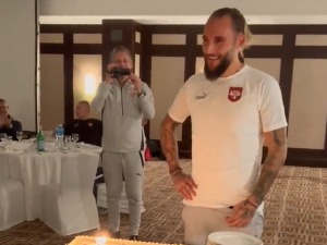 Рођенданско славље међу "Орловима", Гудељ поручио: Да згазимо све
