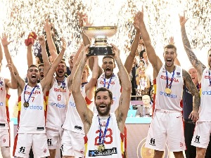Шпанија први пут на врху Фиба ранг листе, Србија шеста