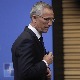Столтенберг: Кфор остаје на опрезу