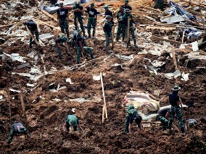 Индонезија, број погинулих у земљотресу порастао на 271