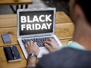 Упозорење полиције поводом "Црног петка" – пет ствари на које треба да обратите пажњу