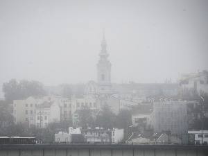 Ујутро магла и мраз, током дана хладно и облачно