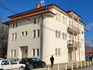 Запослени ТВ "Моста" и РТВ "Грачанице" замрзли штрајк глађу