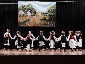 Ала ћу се наиграти, а сутра ћу боловати