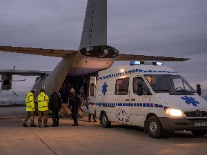 Кфор: Беба из Приштине пребачена у Напуљ у тешком здравственом стању 