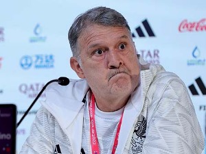 Селектор Мексика Херардо Мартино поднео оставку