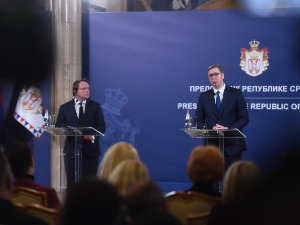 Вучић: Шта је следеће, људи неће више да трпе Куртијев терор; Вархељи: Потребна нам је Србија за столом у Тирани