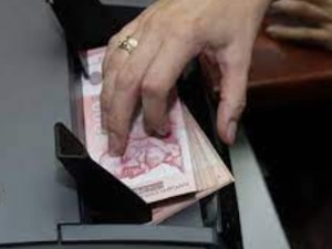 На КиМ почела исплата зараде грађанима који су напустили приштинске институције