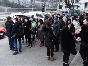 Клиника "Др Лаза Лазаревић": Штрајкачи чекају Тужилаштво, управа тврди - штрајк нелегалан