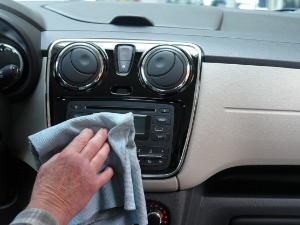 Поново скупља регистрација аутомобила, Младен Алвировић објашњава када ће пасти цене половњака