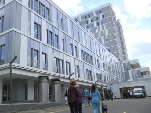 Састанак министарке здравља са челним људима КЦС: Смањење листе чекања приоритет