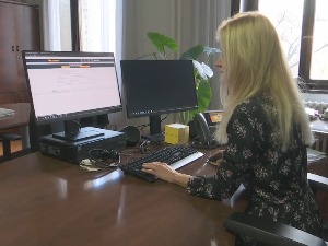 Чекајући пакет упао у мрежу превараната, Београђанин остао без 340.000 динара