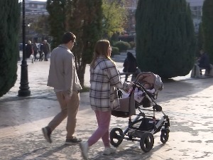 Никад мање беба у пиротском породилишту, градска управа предлаже да се врати војска