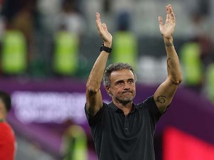 Луис Енрике пред отказом, Роберто Мартинез кандидат за селектора Шпаније