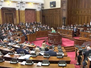 Мали опозицији: Као да вас неко плаћа да уништавате земљу; Покренута процедура за интерпелацију министра