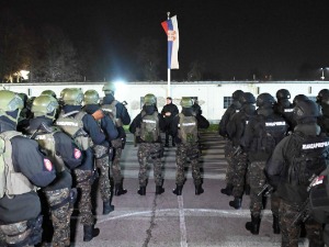 Гашић посетио Жандармерију у Краљеву: Сви капацитети МУП-а у стању повишене борбене готовости