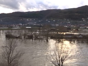Лим прешао границу ванредне одбране од поплава, али се очекује смиривање