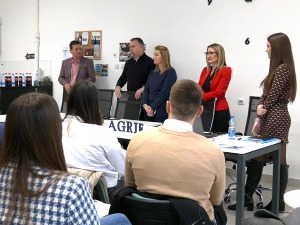 У земљи хране и ИТ за пољопривредну струку све мање заинтересованих – ко ће бити "агриф амбасадори"