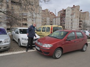 САТ: Ко може да реши бахато паркирање?