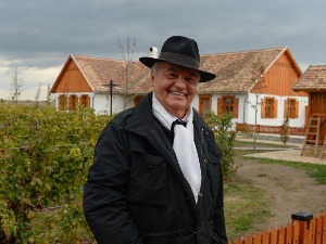 Звонко Богдан