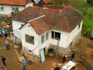 Моја дедовина 2, Осечина-Хранитељска породица обнавља дедовину