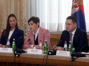 Брнабићева: Образовање кључ успеха једног друштва