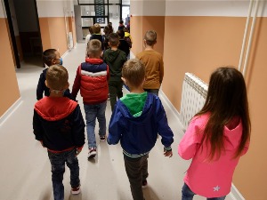 Радна група утврдила предлоге мера за борбу против насиља у школама