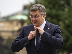 Хрватски премијер Пленковић: Да ли то новинари по задатку лове министре у офсајду