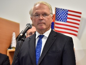 Хил: Важно је да патријарх буде са Србима на КиМ, томе се у међународној заједници нико не противи