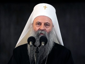 Патријарх Порфирије изјавио саучешће папи Фрањи поводом упокојења Бенедикта XVI