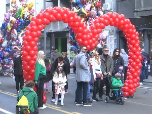 Улица отвореног срца у Београду, најмлађи се највише обрадовали кловновима