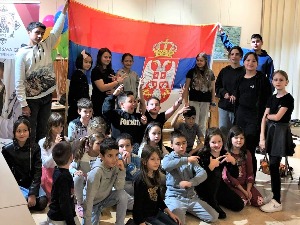 Поклони за Божић – уџбеници из Београда стигли у Просвјетине школе