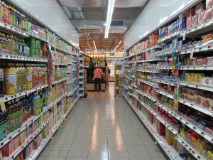 Шта када је једна цена на рафу, а друга на каси – колико смо дужни да платимо производ