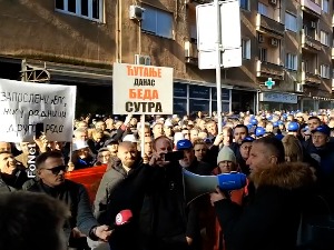 Штрајк упозорења чланова синдиката ЕПС-а, траже смену генералног директора