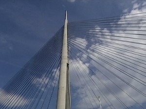 Шине, каблови под напоном, делови лифтова – краде се све што може да се прода