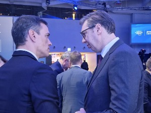 Вучић са Санчезом у Давосу: Настављамо да јачамо односе Србије и Шпаније