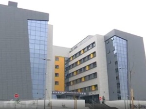 Дечак рањен у лову на лечењу у Нишу, свестан је и у стабилном стању