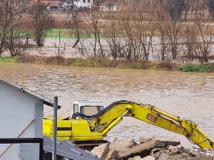 Сава на граници ванредне одбране од поплава; ниво Лима у опадању, процена штете у Пријепољу