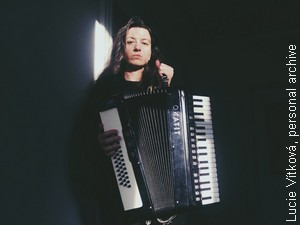 Век хармонике – Луцијa Витковa: Гатс