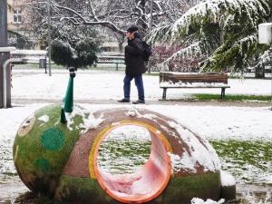 И данас ће провејавати снег, температура до 2 степена